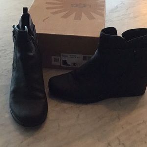 Ugg waterproof Emalie platform boots
